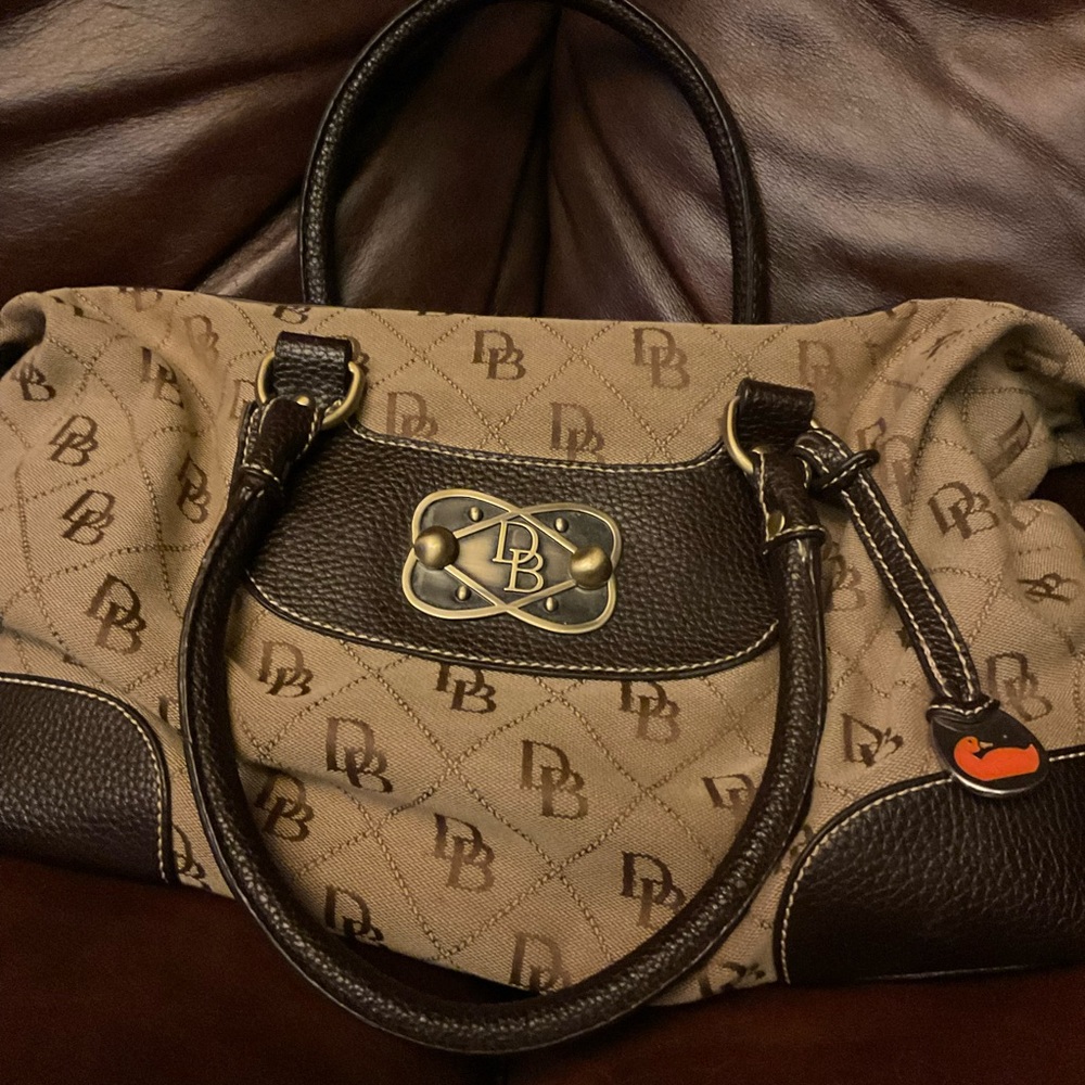 DOONEY & BOURKE PURSE